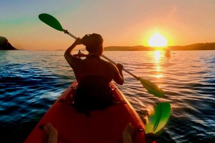 Kayaking in El Nido: Sunset Adventure